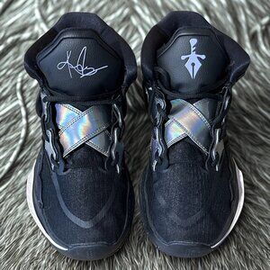 Nike Kyrie Infinity Black Concord Grape Metallic Silver CZ0204-005 Size 9.5
